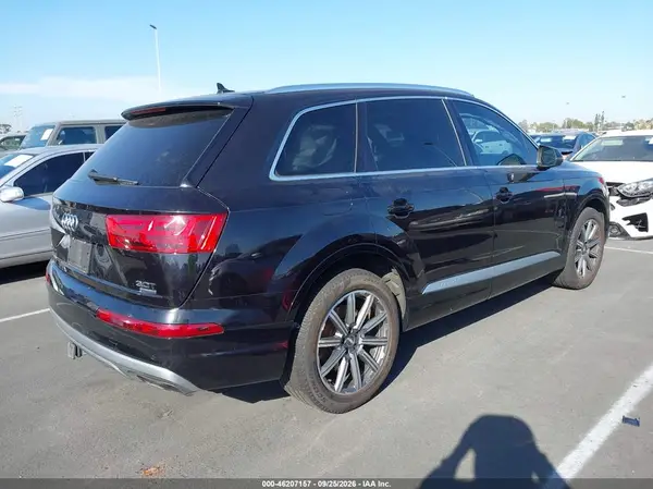 WA1LAAF76JD012260 — 2018 Audi Q7, фото 4 с аукциона IAAI, Левый бок