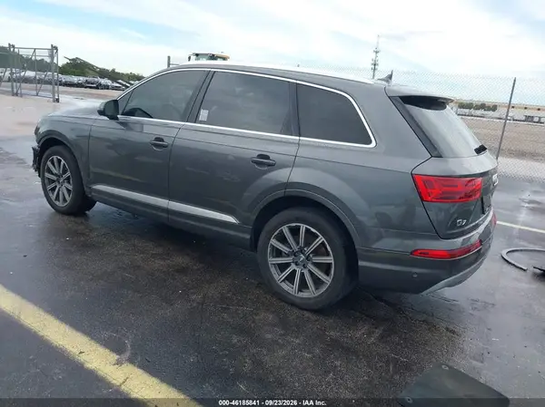 WA1LAAF78KD031989 — 2019 Audi Q7, фото 3 с аукциона IAAI 14.10.2026, Правый бок