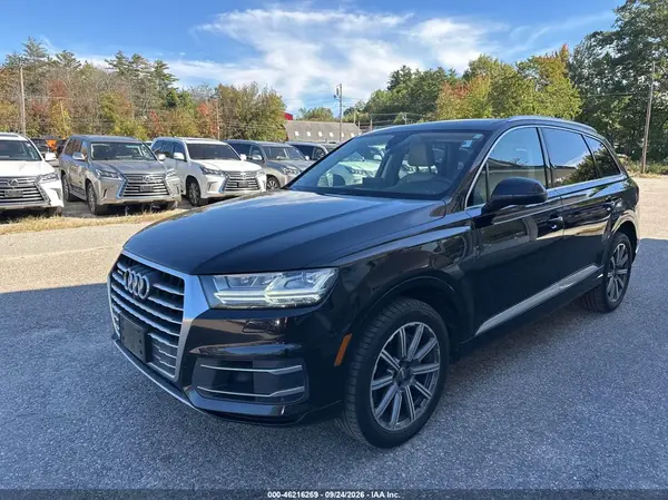 WA1LAAF75KD033425 — 2019 Audi Q7, фото 2 с аукциона IAAI 07.10.2026, Естественный износ