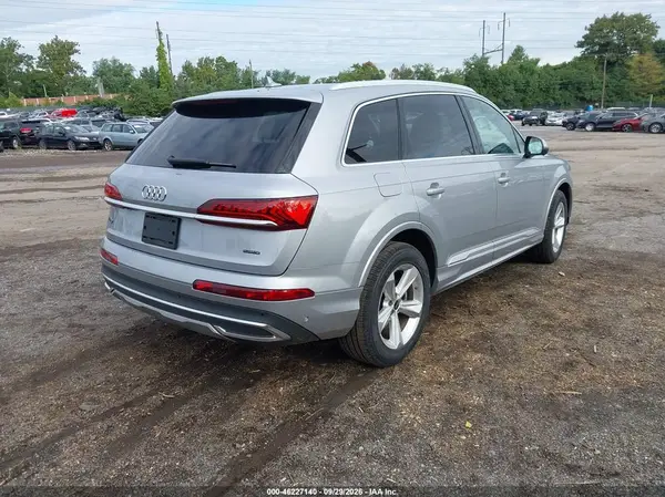 WA1AXBF73ND019748 — 2022 Audi Q7, фото 4 с аукциона IAAI, Пресная вода