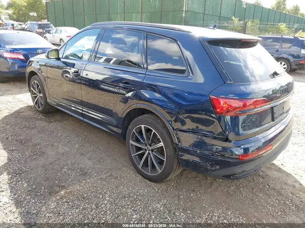 WA1LXBF7XPD009021 — 2023 Audi Q7, фото 3 с аукциона IAAI, Подтопление