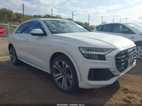 WA1CVAF12KD007087 — 2019 Audi Q8, Передняя часть, фото до ремонта