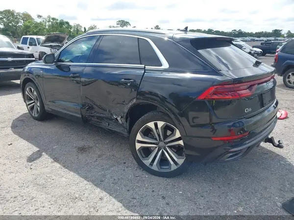 WA1FVAF17LD026233 — 2020 Audi Q8, фото 3 с аукциона IAAI, Задняя часть слева