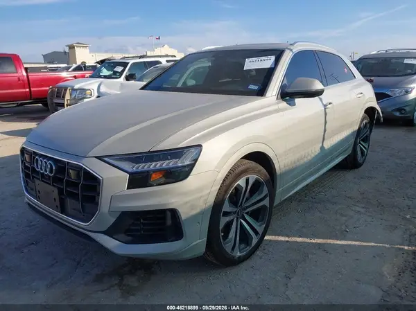 WA1BVAF11MD033999 — 2021 Audi Q8, фото 2 с аукциона IAAI, Задняя часть слева