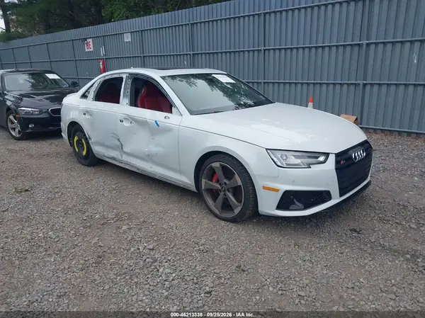 WAUB4AF44KA110394 — 2019 Audi S4, Правый бок (Right Side), фото до ремонта