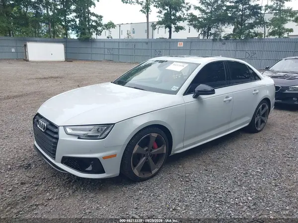 WAUB4AF44KA110394 — 2019 Audi S4, фото 2 с аукциона IAAI, Правый бок