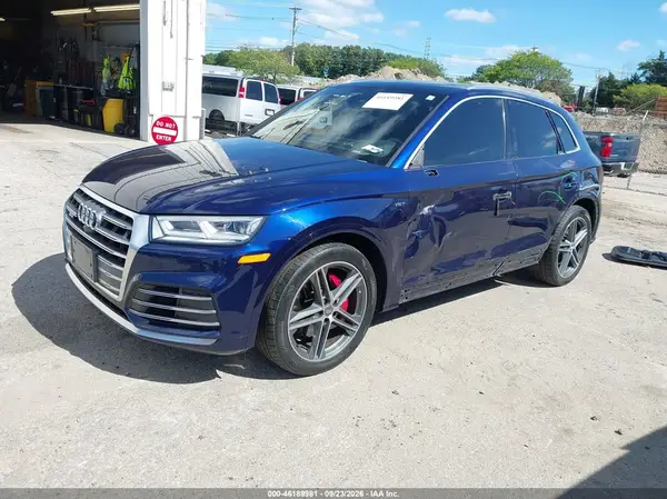 WA1C4AFY1J2058574 — 2018 Audi SQ5, фото 2 с аукциона IAAI, Левый бок