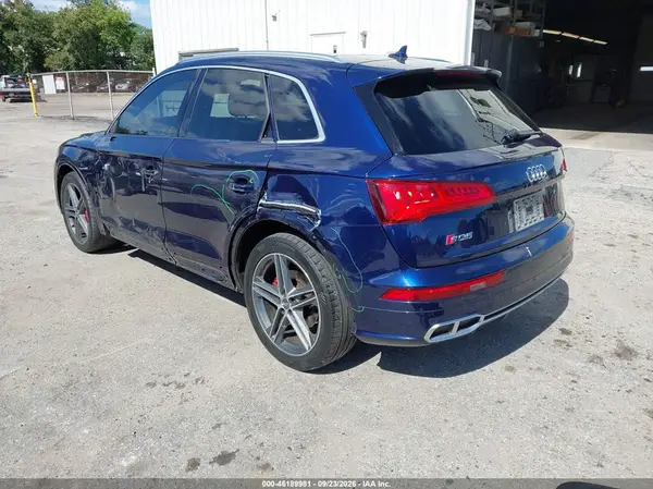 WA1C4AFY1J2058574 — 2018 Audi SQ5, фото 3 с аукциона IAAI, Левый бок