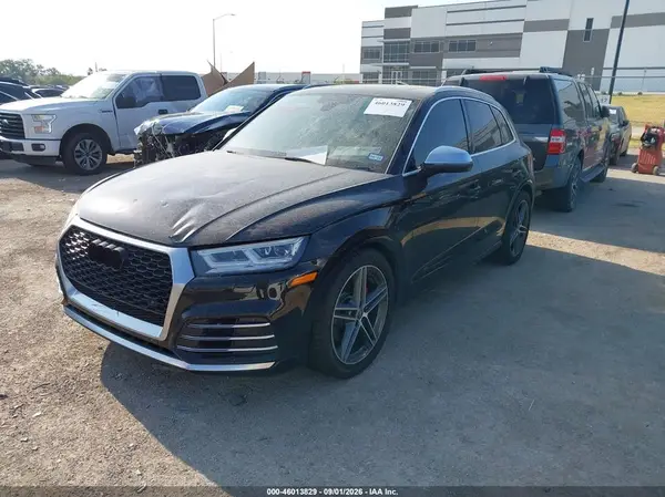WA1B4AFY2K2004455 — 2019 Audi SQ5, фото 2 с аукциона IAAI 13.10.2026, Передняя часть
