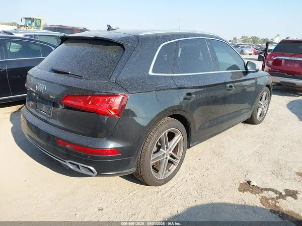 WA1B4AFY2K2004455 — 2019 Audi SQ5, фото 4 с аукциона IAAI 13.10.2026, Передняя часть