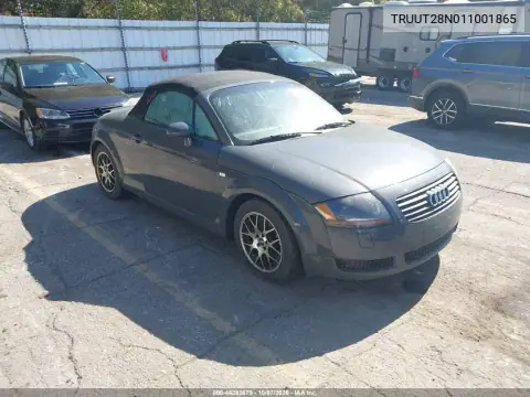 TRUUT28N011001865 — 2001 Audi TT, Естественный износ, фото до ремонта