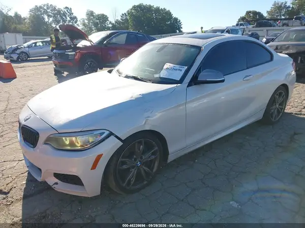 WBA1J7C51GV359353 — 2016 BMW 2ER, фото 2 с аукциона IAAI, Передняя часть