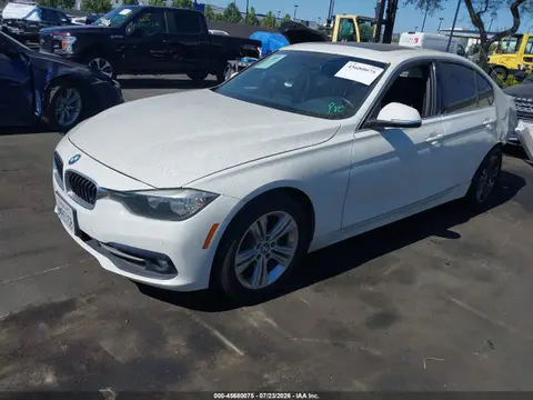2017 BMW 3 Series 330i VIN WBA8B9G53HNU49624 фото 2