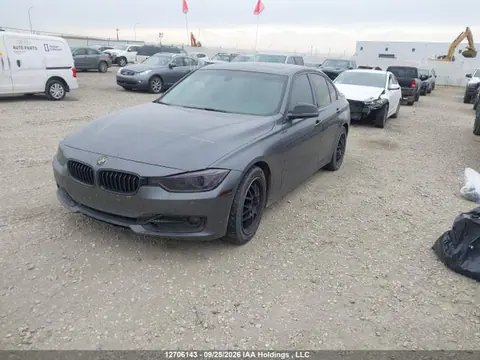 2014 BMW 320i Xdrive VIN WBA3C3C56EF984074 фото 2