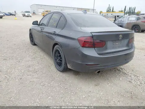 2014 BMW 320i Xdrive VIN WBA3C3C56EF984074 фото 3