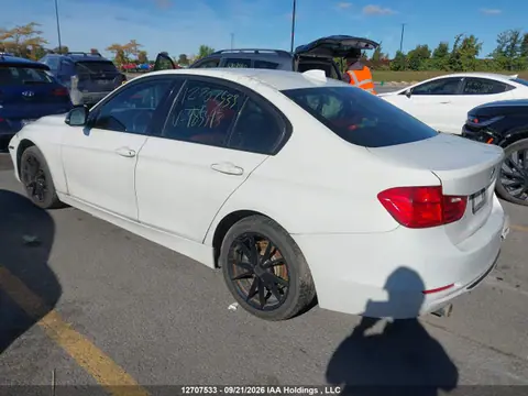 2014 BMW 320i Xdrive VIN WBA3C3C52EF985593 фото 3