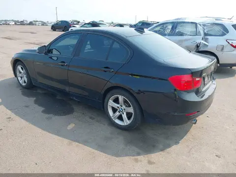 2015 BMW 320i Xdrive VIN WBA3C3G57FNS75798 фото 3