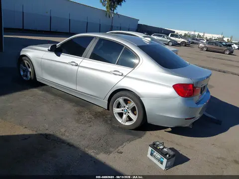 2015 BMW 328i Xdrive VIN WBA3B3C51FJ983819 фото 3