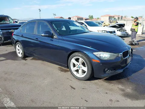 WBA3C1C56EK113719 — 2014 BMW 328I, Передняя часть слева (Left Front), фото до ремонта