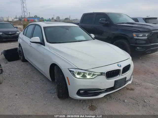 WBA8D9C53JA616173 — 2018 BMW 330 XI, Задняя часть (Rear), фото до ремонта