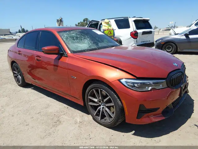 3MW5P7J03N8C36256 — 2022 BMW 330E, Передняя часть (Front End), фото до ремонта