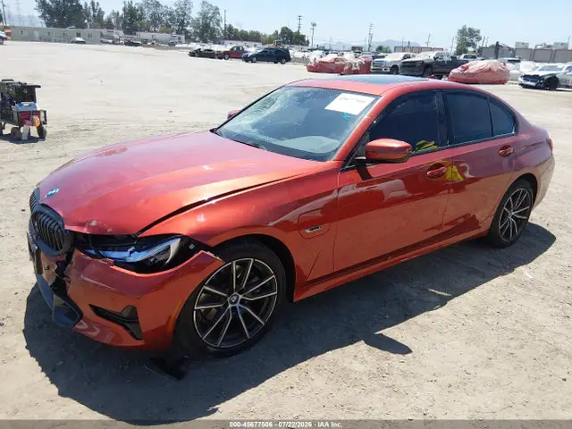 3MW5P7J03N8C36256 — 2022 BMW 330E, фото 2 с аукциона IAAI 14.10.2026, Передняя часть