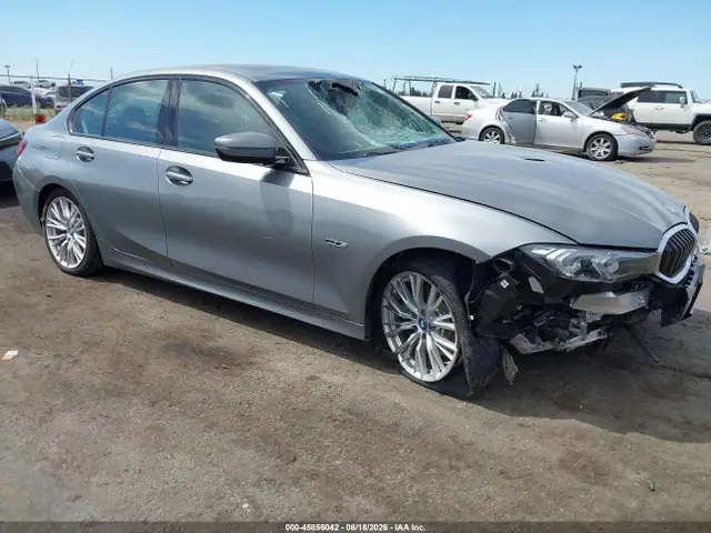 3MW39FF09P8C91303 — 2023 BMW 330E, Передняя часть справа (Right Front), фото до ремонта