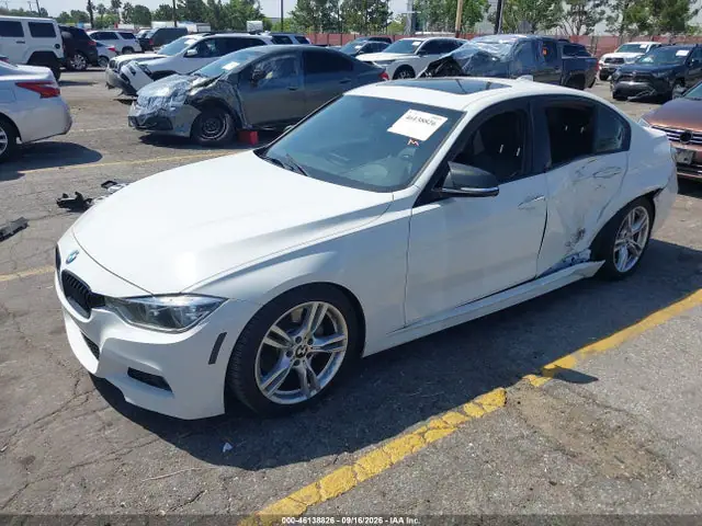 WBA8B9G5XHNU51466 — 2017 BMW 330I, фото 2 с аукциона IAAI 13.10.2026, Left & Right Side