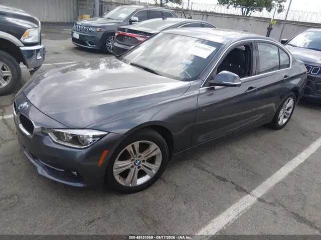 WBA8B9G57JNU99920 — 2018 BMW 330I, фото 2 с аукциона IAAI 30.09.2026, Естественный износ