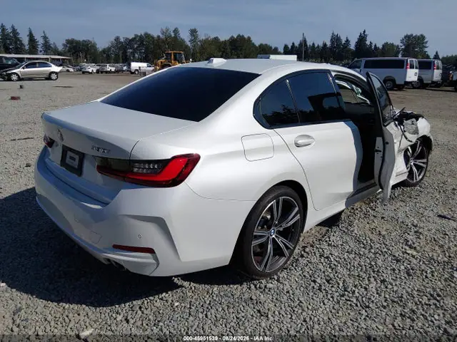 3MW69FF04P8D75140 — 2023 BMW 330I, фото 4 с аукциона IAAI 30.09.2026, Правый бок