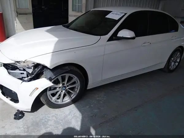 WBA8E1G50GNT37371 — 2016 BMW 3ER, фото 2 с аукциона IAAI 03.10.2026, Передняя часть слева