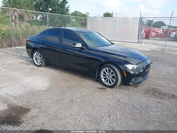 WBA8E5G5XGNT40446 — 2016 BMW 3ER, Естественный износ (Normal Wear & Tear), фото до ремонта