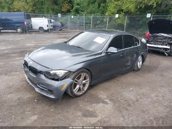 WBA8D9G30HNU63778 — 2017 BMW 3ER, фото 2 с аукциона IAAI, Передняя часть