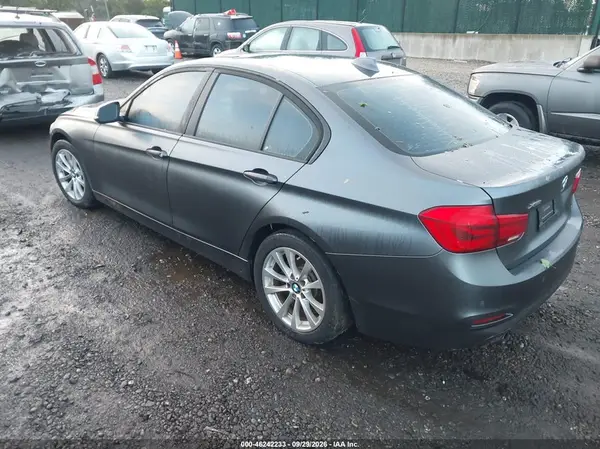 2017 BMW 3ER VIN WBA8E5G33HNU42736 фото 3