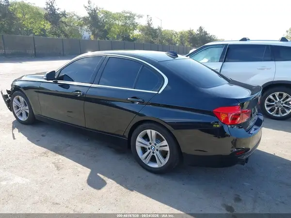 WBA8B9C56JAE22228 — 2018 BMW 3ER, фото 3 с аукциона IAAI, Передняя часть слева