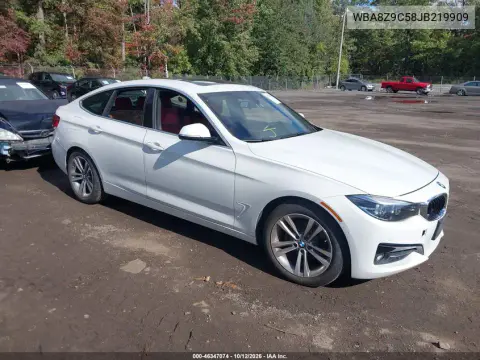 WBA8Z9C58JB219909 — 2018 BMW 3ER, Естественный износ, фото до ремонта