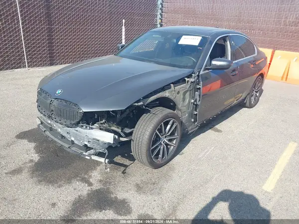 WBA5R1C51KAJ99305 — 2019 BMW 3ER, фото 2 с аукциона IAAI 12.10.2026, Передняя часть