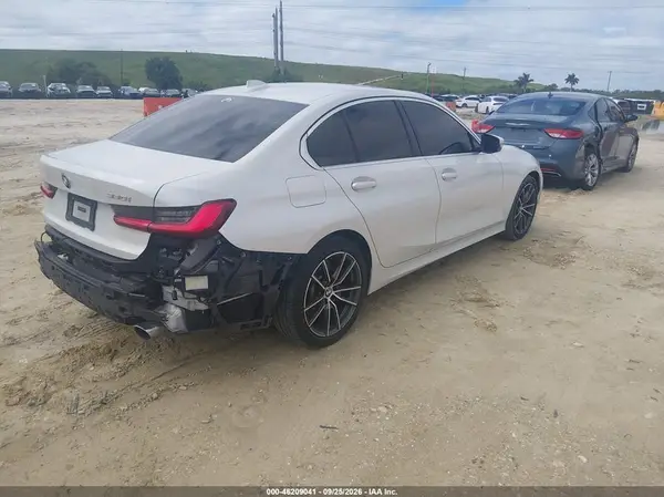3MW5R1J00L8B27693 — 2020 BMW 3ER, фото 4 с аукциона IAAI, Задняя часть