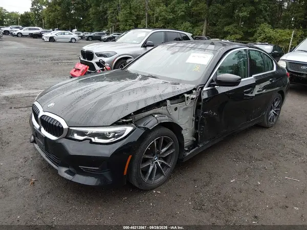 3MW5R7J0XM8B56736 — 2021 BMW 3ER, фото 2 с аукциона IAAI, Левый бок