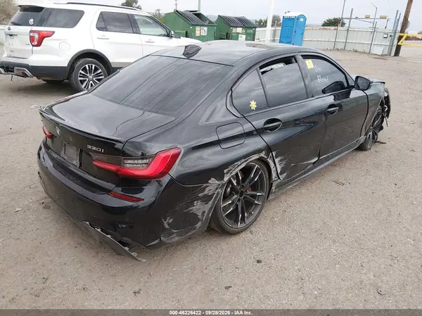 3MW5R7J09M8B62513 — 2021 BMW 3ER, фото 4 с аукциона IAAI, Биологическая или химическая опасность