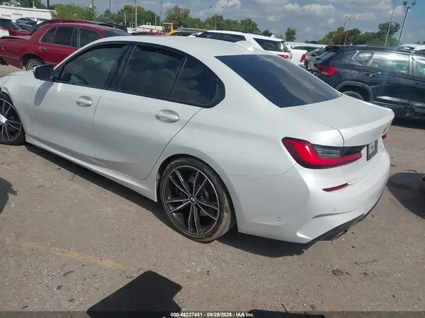 3MW5R1J05M8B57127 — 2021 BMW 3ER, фото 3 с аукциона IAAI, Передняя часть слева