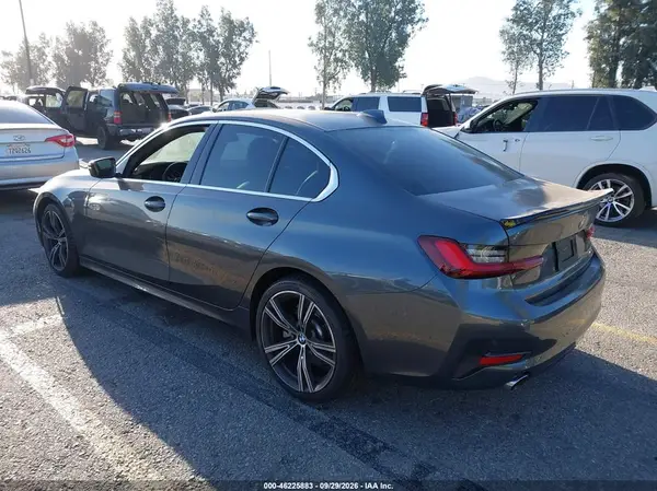 3MW5R1J00N8C46122 — 2022 BMW 3ER, фото 3 с аукциона IAAI, Правый бок