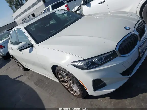 3MW69CW0XS8E90901 — 2025 BMW 3ER, Передняя часть слева (Left Front), фото до ремонта
