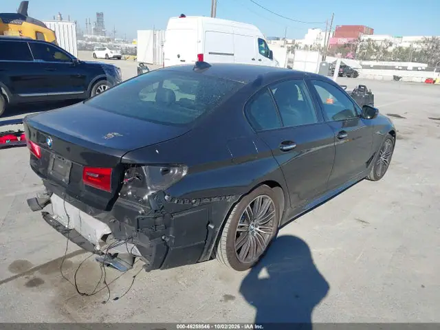 WBAJA9C56JB249693 — 2018 BMW 530E Iperformance, фото 4 с аукциона IAAI 14.10.2026, Задняя часть