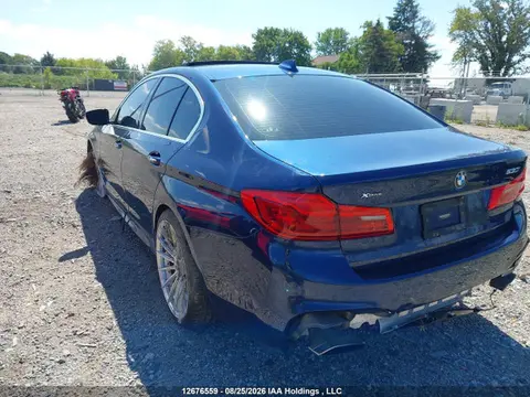 2018 BMW 530i Xdrive VIN WBAJA7C58JWA74752 фото 3