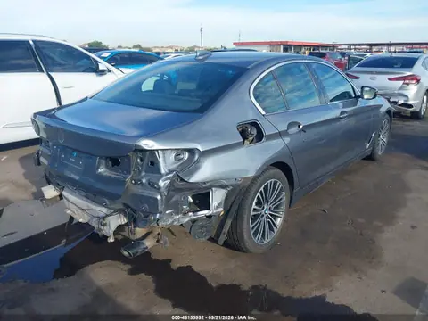 2020 BMW 530i Xdrive VIN WBAJR7C00LCD07749 фото 4