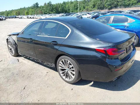 2021 BMW 530i Xdrive VIN WBA13BJ03MCF59780 фото 3