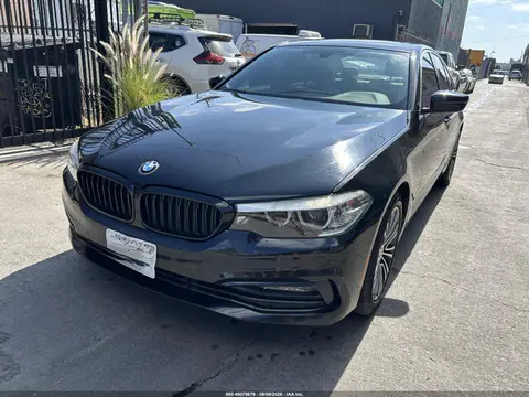 2018 BMW 530I VIN WBAJA5C53JWA37614 фото 2