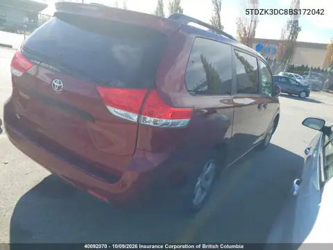 2011 Toyota Sienna V6 7 Passenger VIN 5TDZK3DC8BS172042 фото 5