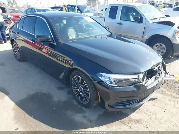 WBAJA9C52JB252381 — 2018 BMW 5ER, Передняя часть (Front End), фото до ремонта
